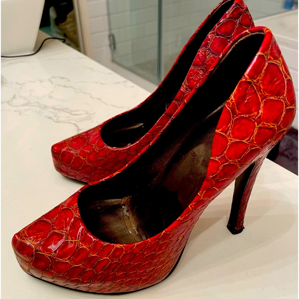 Jessica Simpson animal print rust colored sexy high heels. 3.5 inch heel.